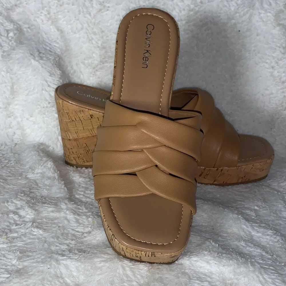 NWOT Calvin Klein Women's Beige Wedge Sandals - Picture 1 of 7